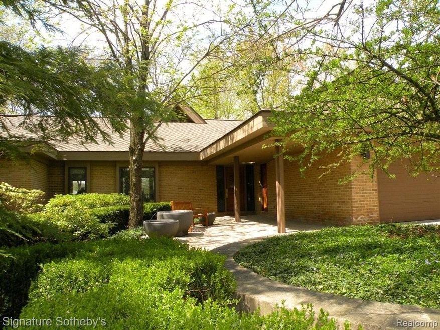 4834 S. Chipping Glen