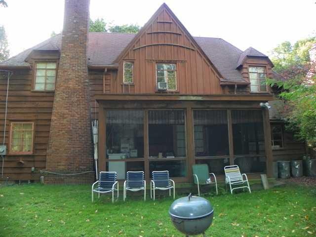 Exterior Back