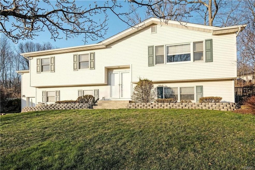 12 Robin Ct, Congers, NY 10920 - photo 1