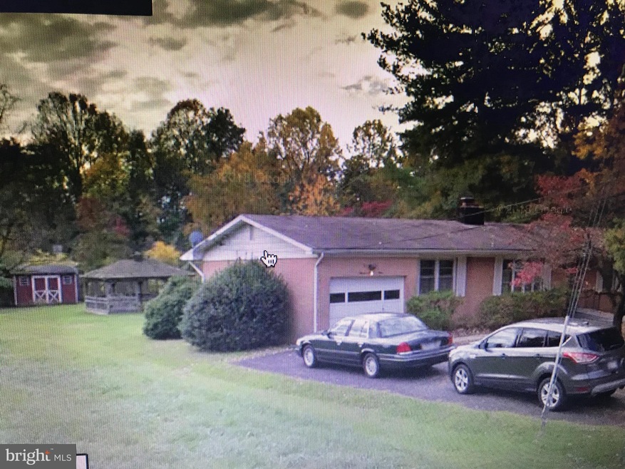 11709 Daisy Ln, Glenn Dale, MD 20769 - photo 1