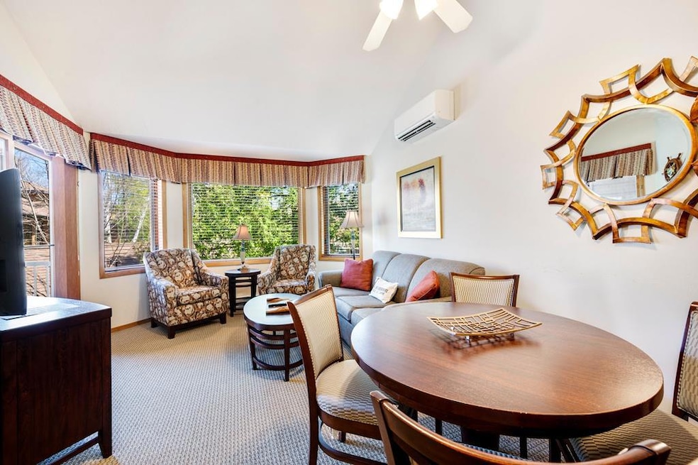 4908 Landmark Cir unit 1322, Egg Harbor, WI 54209 - photo 1