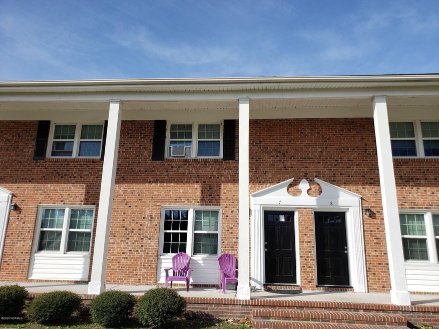 329 Richlands Ave unit 7, Jacksonville, NC 28540 - photo 1