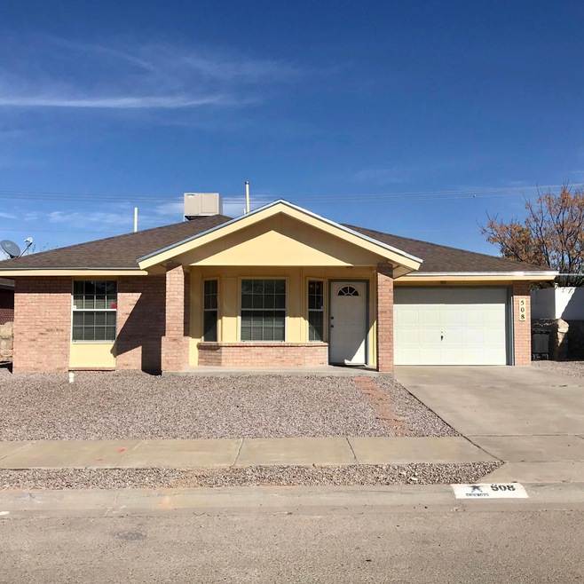 508 Thayer Pease Ave, Horizon City, TX 79928 - photo 1