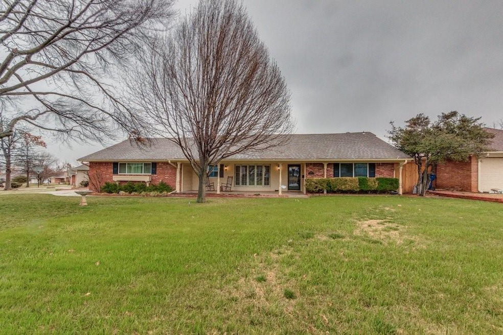 5916 N Harvard Ave, Oklahoma City, OK 73122 - photo 1