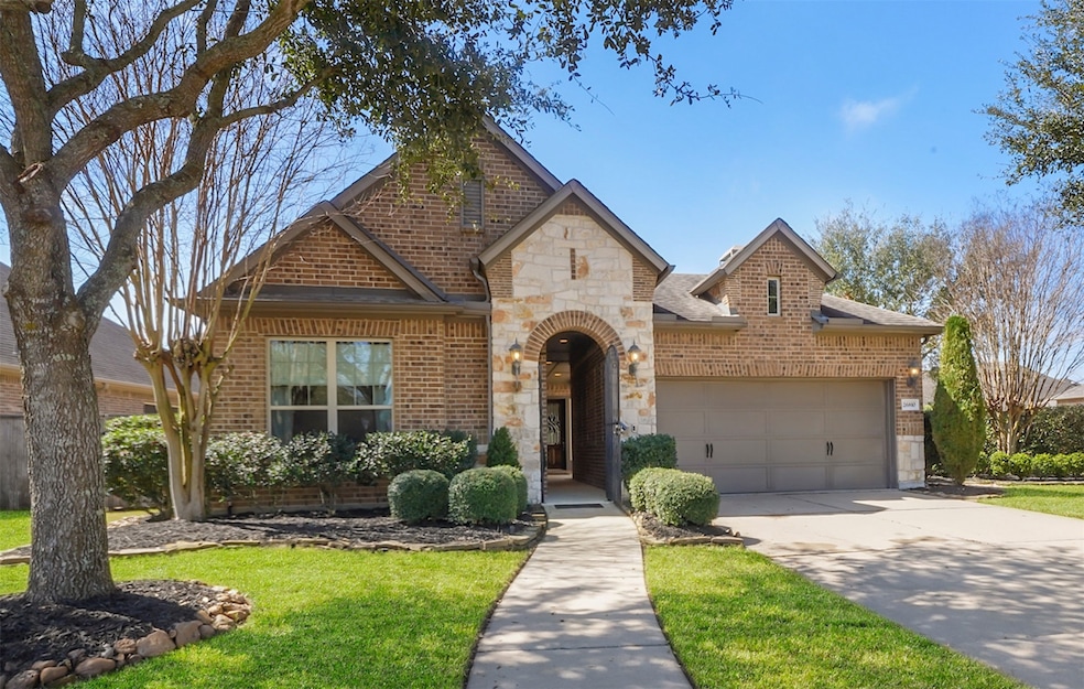 Welcome to your dream home, a stunning 3-bedroom,