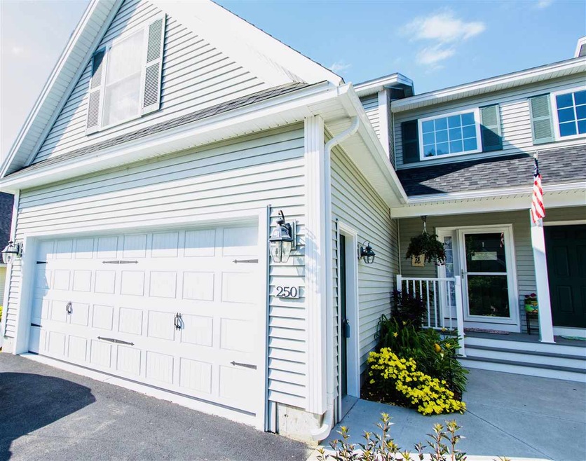 250 Fox Run unit 14, Colchester, VT 05446 - photo 1