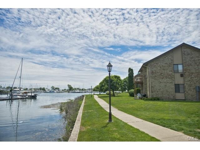 199 Gregory Blvd unit E14, Norwalk, CT 06855 - photo 1