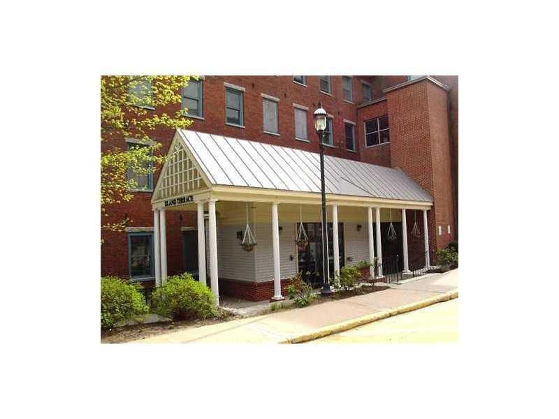 Island Terrace unit 310, Saco, ME 04072 - photo 1