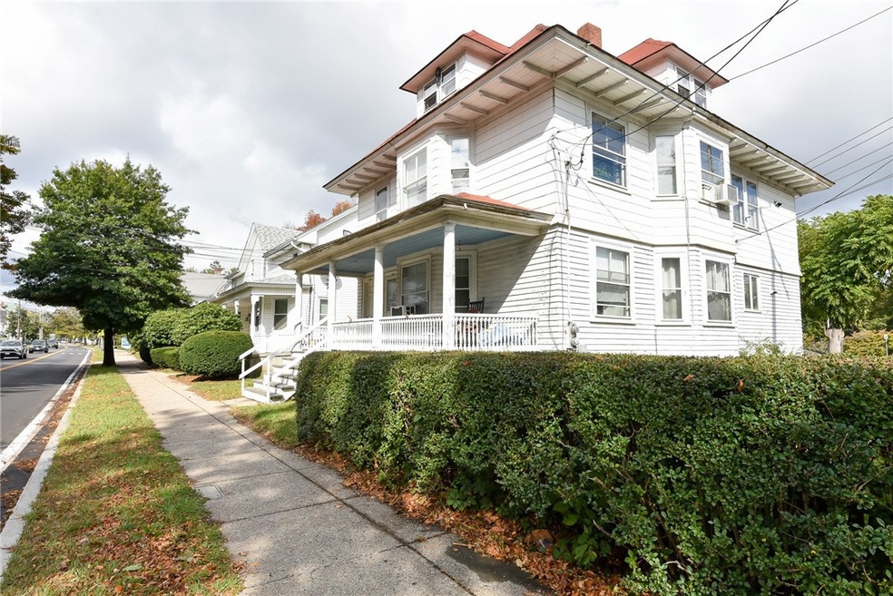 676 Main St, Warren, RI 02885 - photo 1