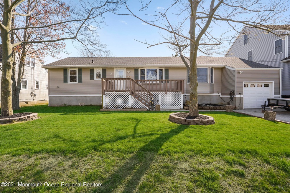 000-photo-front-view-9153442
