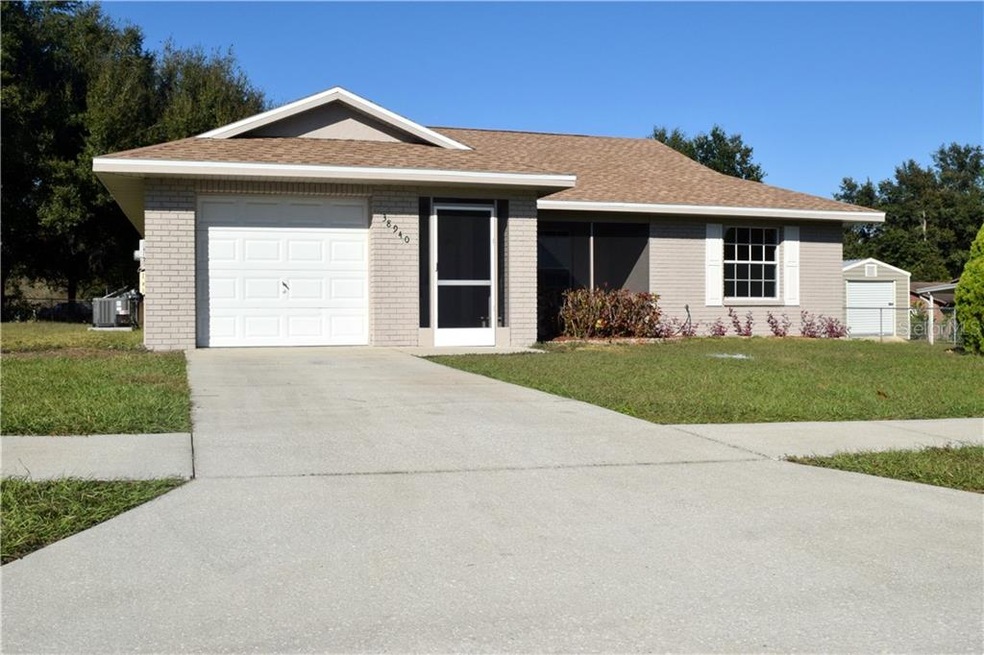 38940 Carr Dr, Zephyrhills, FL 33540 - photo 1