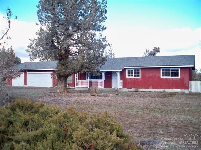 22960 Yucca Ct, Bend, OR 97701 - photo 1