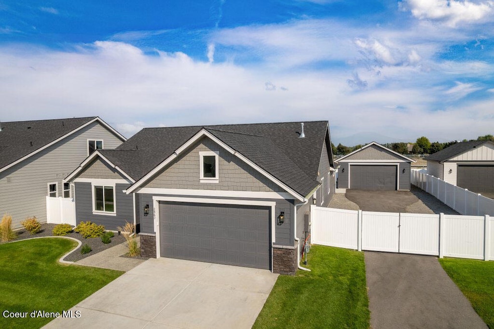 .27 acres Home and Shop