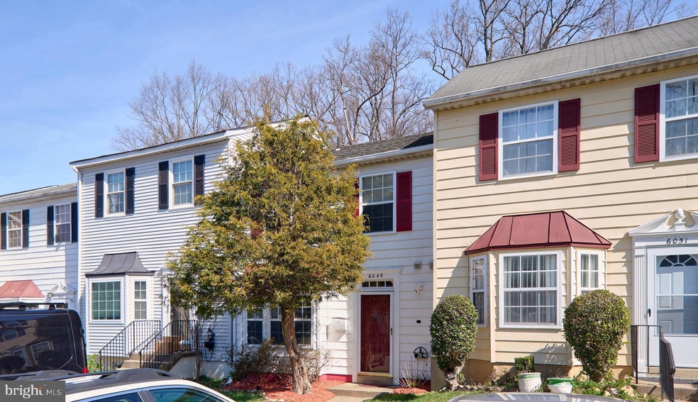 6049 Selwood Place, Springfield, VA 22152 - photo 1