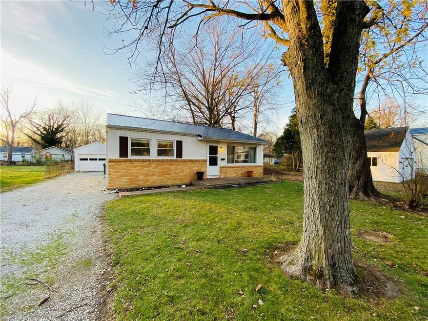 515 Woodlawn Dr, Anderson, IN 46012 - photo 1