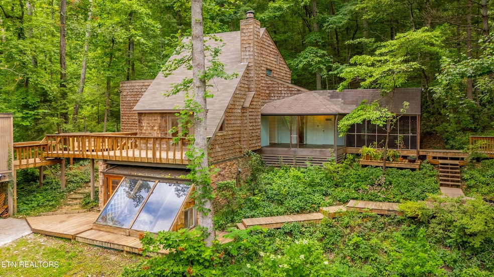 Sold $482,400