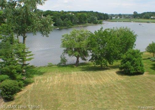 Upper Long Lake Front Lot
