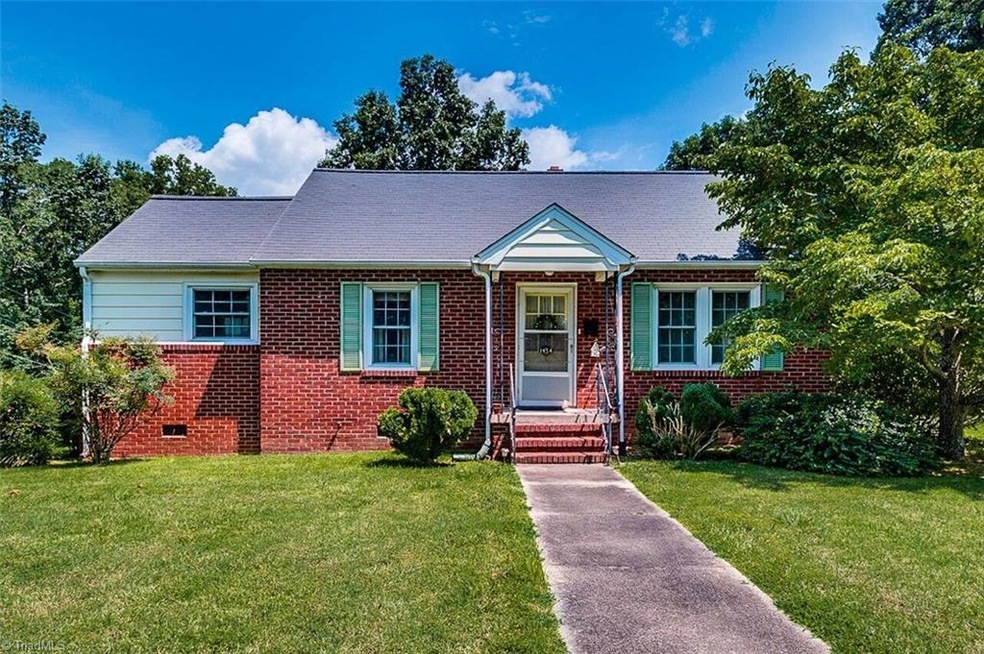 1454 Sunset Dr, Asheboro, NC 27205 - photo 1