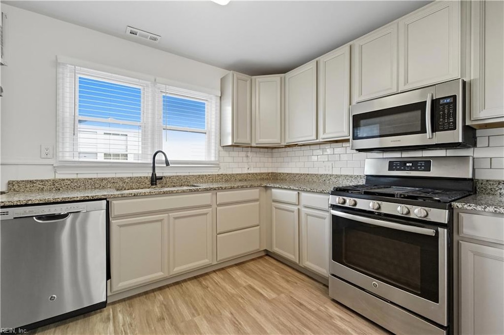 1120 N Mallory St, Hampton, VA 23663 - photo 1