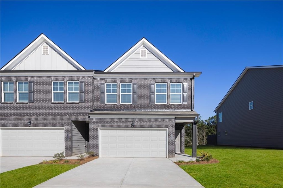 View of front of property featuring a front yard a