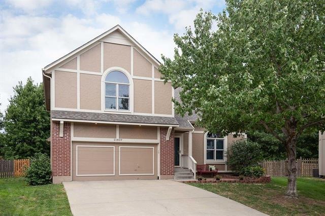 21809 W 52nd Terrace, Shawnee, KS 66226 - photo 1