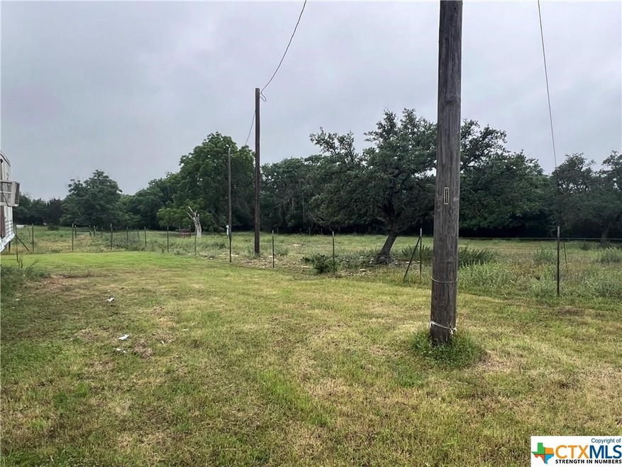 633 Apache St, Kempner, TX 76539 - photo 1