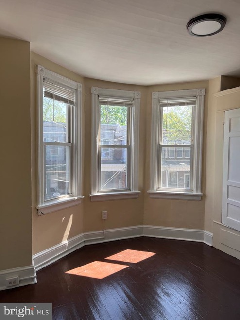 1055 Thurman St, Camden, NJ 08104 - photo 1