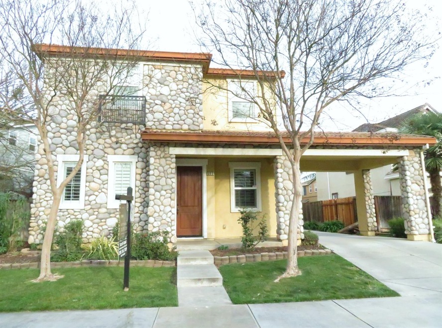 565 Stetson Dr, Oakdale, CA 95361 - photo 1