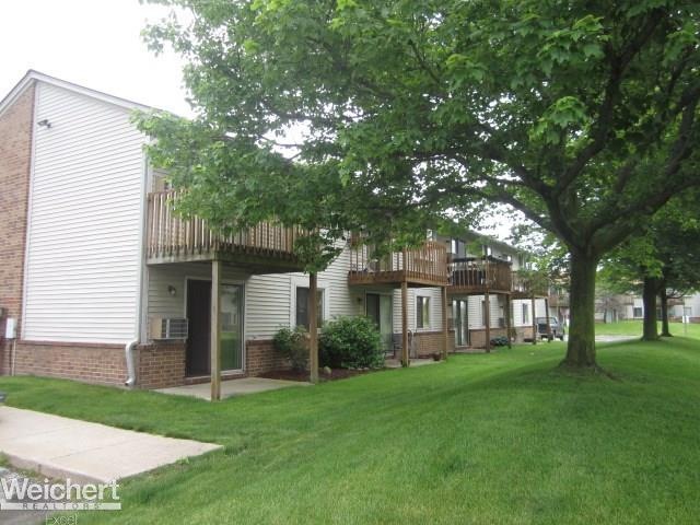 31801 Nardelli Ln unit 44/379, Roseville, MI 48066 - photo 1
