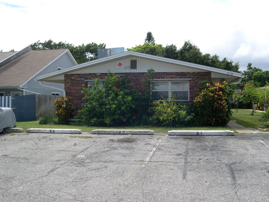 Coral Apts