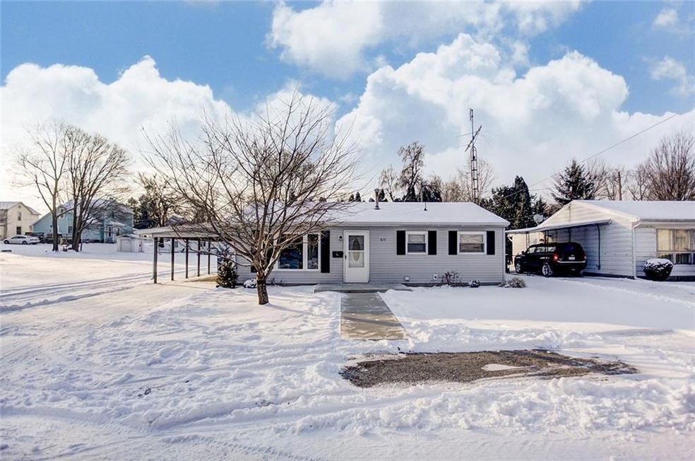 817 Dingman St, Sidney, OH 45365 - photo 1