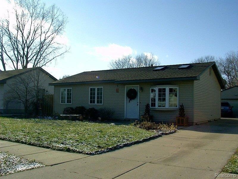 OAKTREE 16242 FRONT 2.jpg