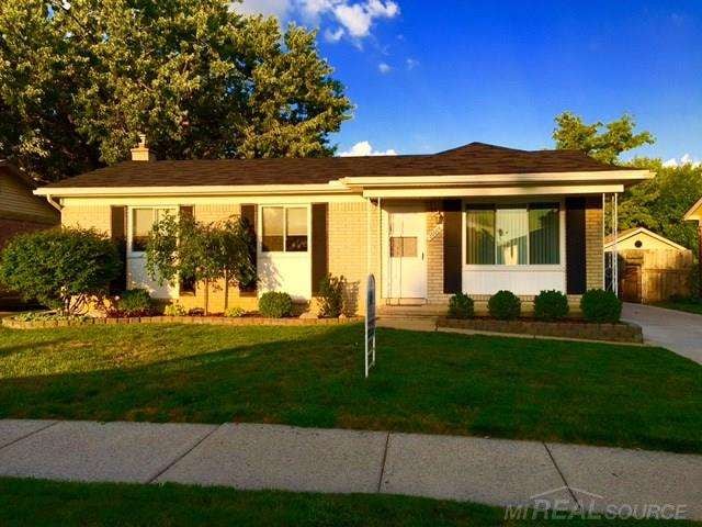 29906 Drager Dr, Roseville, MI 48066 - photo 1