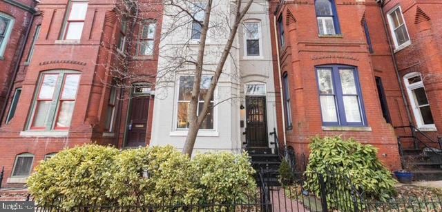 726 3rd St NE, Washington, DC 20002 - photo 1