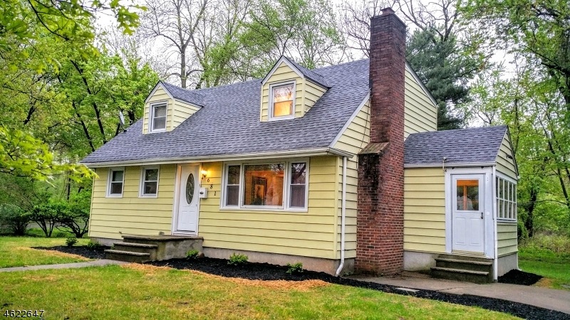 681 Parkview Ave, North Plainfield, NJ 07063 - photo 1