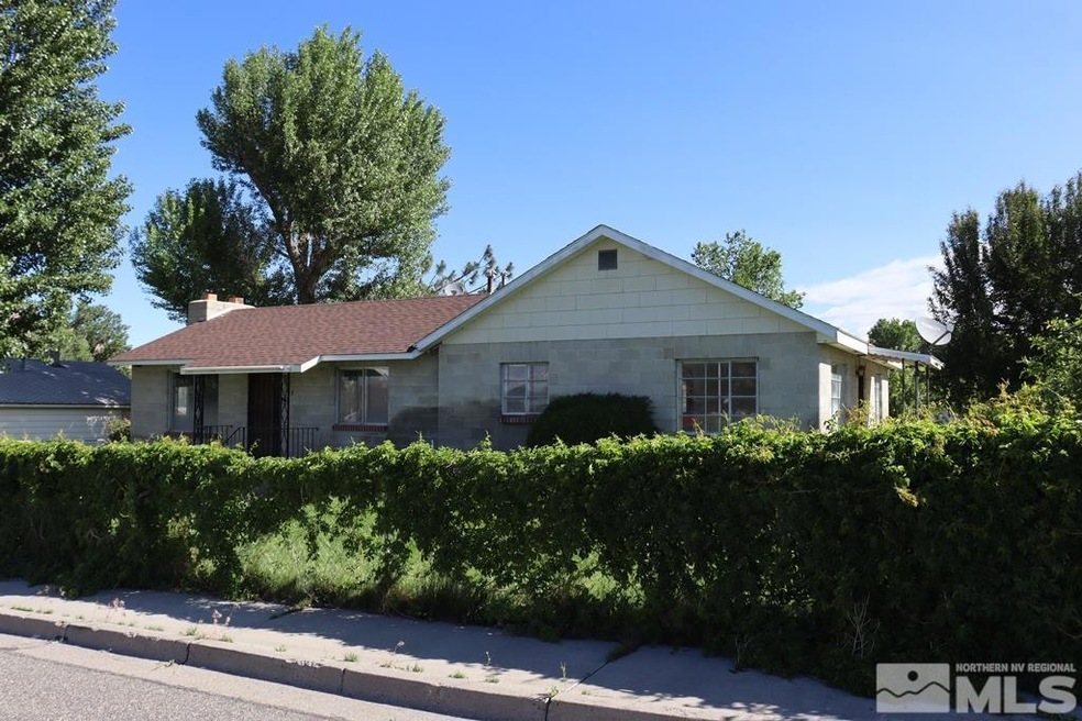 1235 Melarkey St, Winnemucca, NV 89445 - photo 1