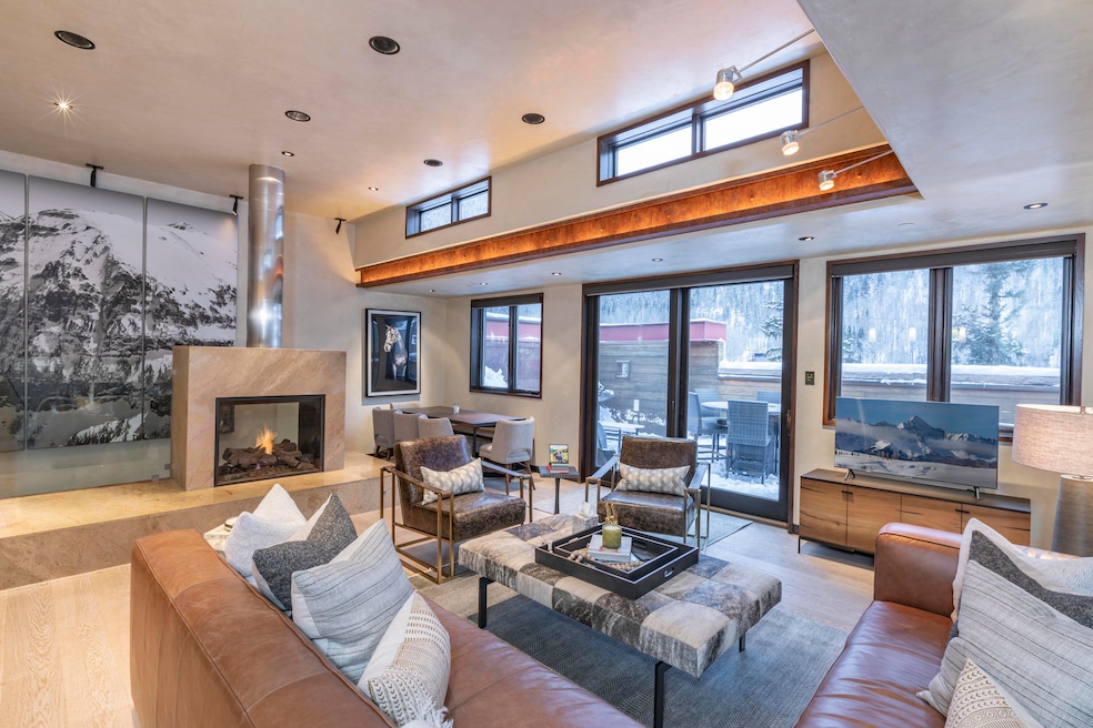 Sold $4,495,000 • Co-Listing Agent