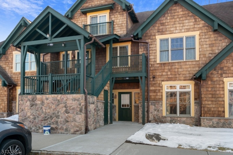 10-13 Pine Crescent unit 13, Vernon Township, NJ 07462 - photo 1