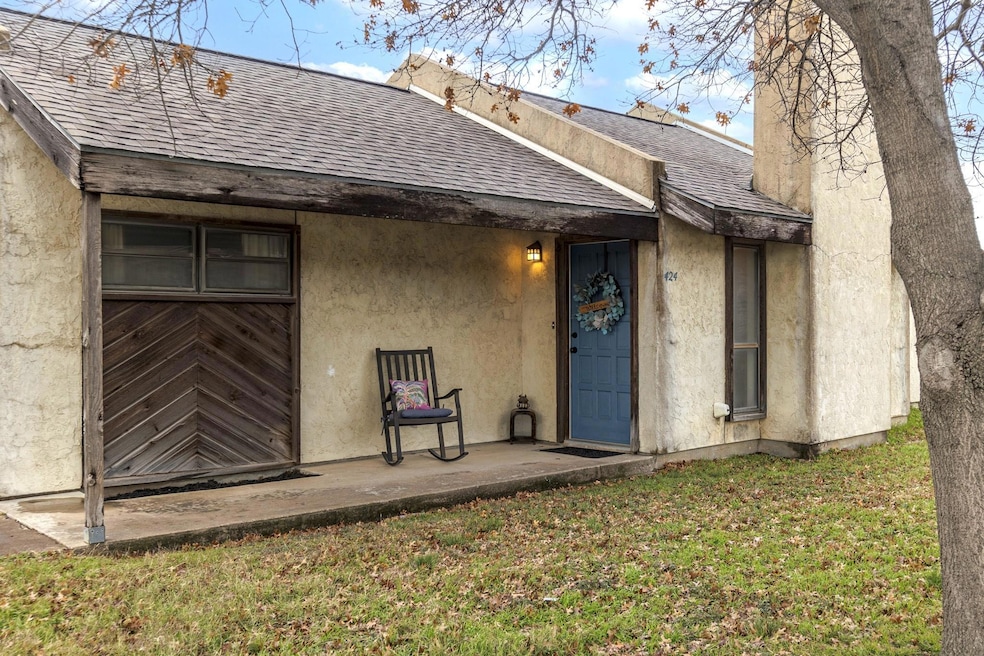 424 S Las Vegas Trail, Fort Worth, TX 76108 - photo 1