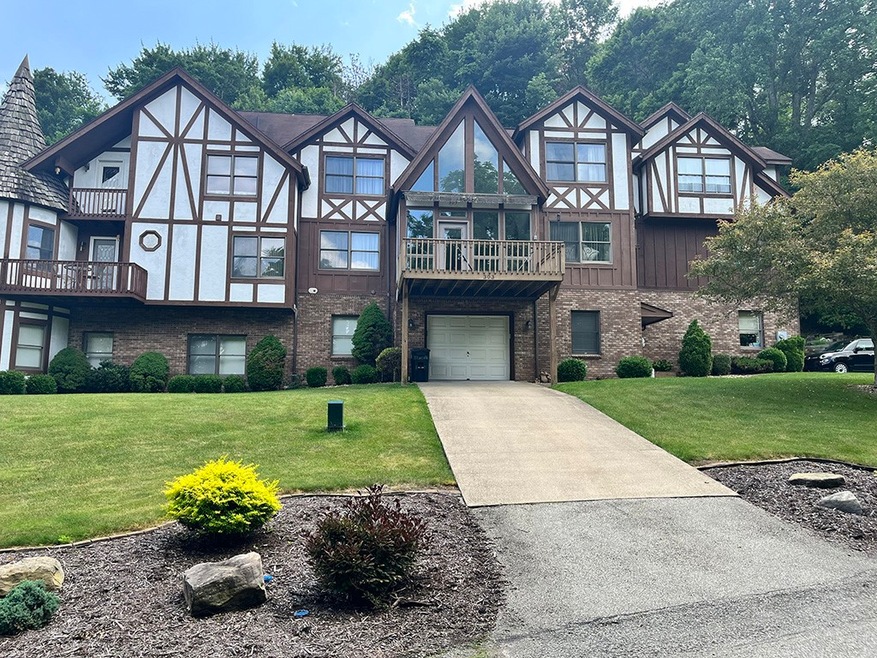 303 Briarwood unit 303, Indiana, PA 15701 - photo 1