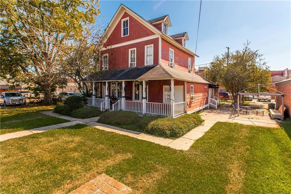 208 E Charles St unit 4, Hammond, LA 70401 - photo 1