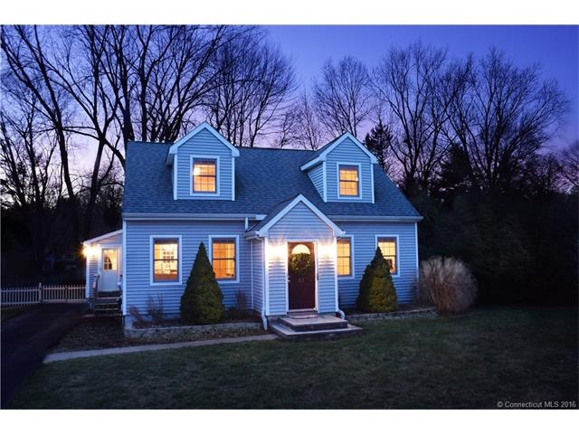 113 Vineyard Rd, Hamden, CT 06517 - photo 1