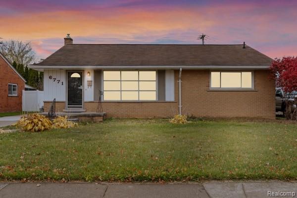 6771 Sunset St, Garden City, MI 48135 - photo 1