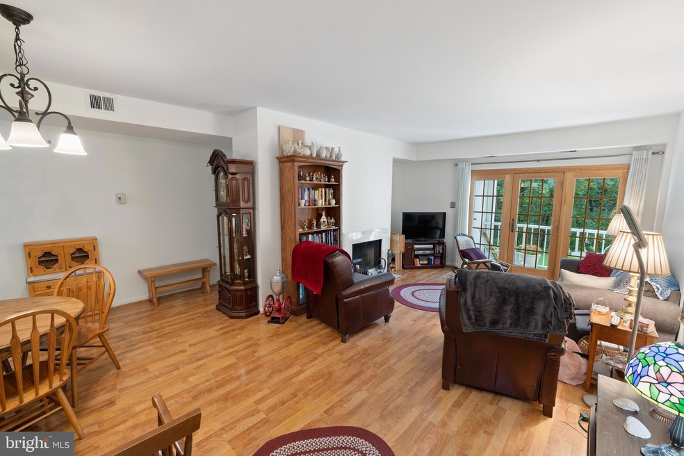 1 Pickering Ct unit 1, Germantown, MD 20874 - photo 1