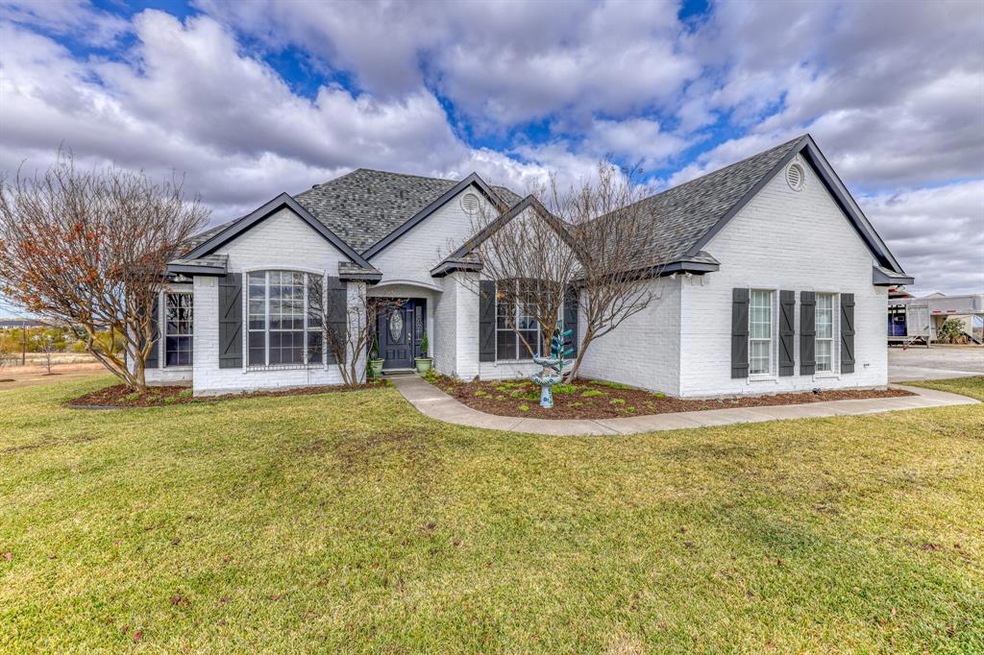 165 John Chisholm Rd, Weatherford, TX 76087 - photo 1