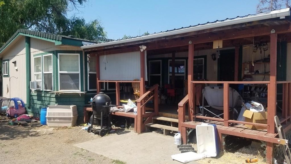 7890 Atlantic Ave, White City, OR 97503 - photo 1