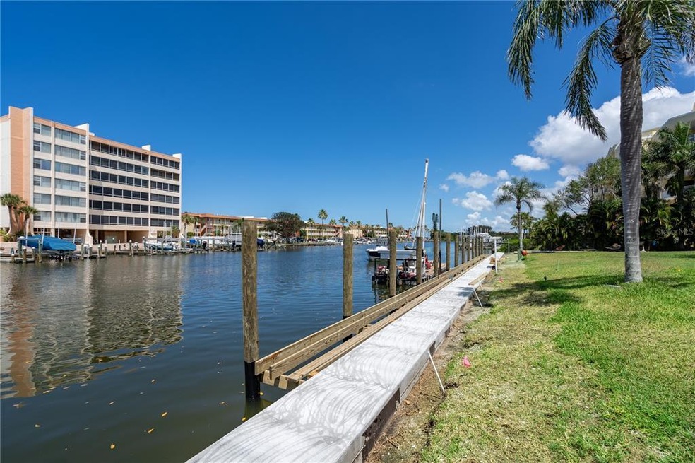 9200 Midnight Pass Rd unit 11, Sarasota, FL 34242 - photo 1