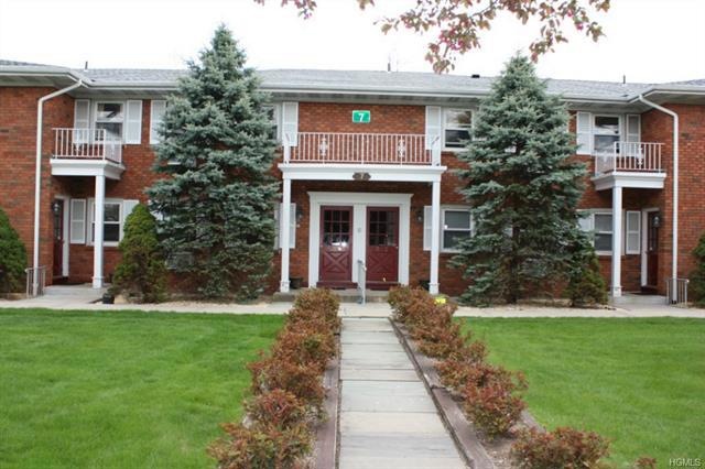 7 Normandy Village unit 7, Nanuet, NY 10954 - photo 1