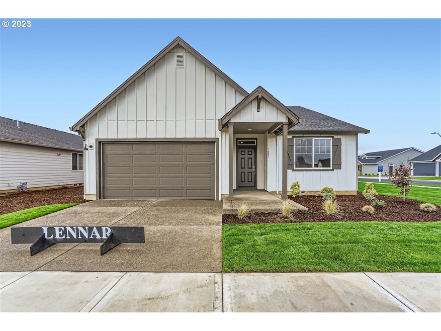 1001 S Vine St, Canby, OR 97013 - photo 1