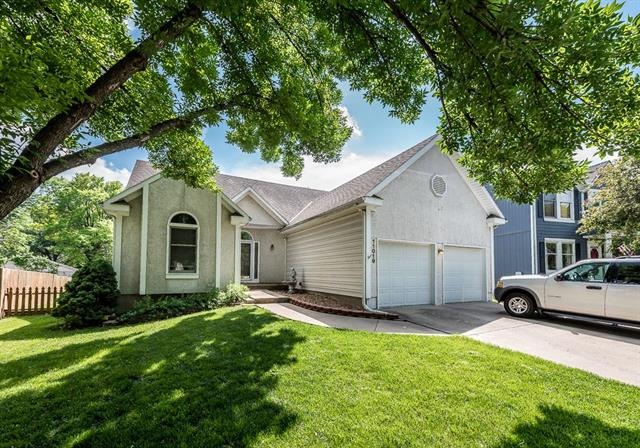 11019 W 70th St, Shawnee, KS 66203 - photo 1